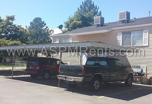 3rd image of 4752 W Arlington Park Dr APT 2