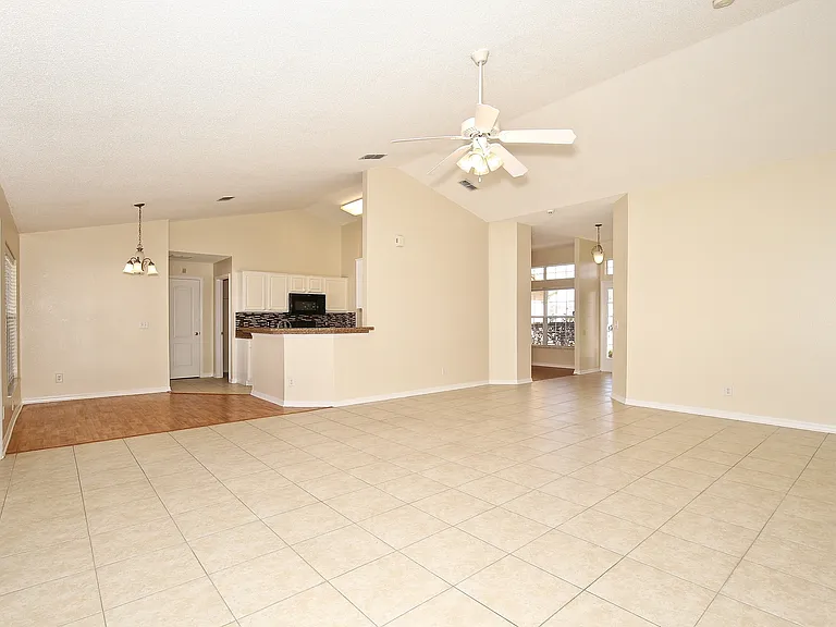 1804 Peace Pl — Photo 5