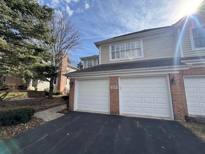 (Undisclosed Address), Glen Ellyn, IL, 60137