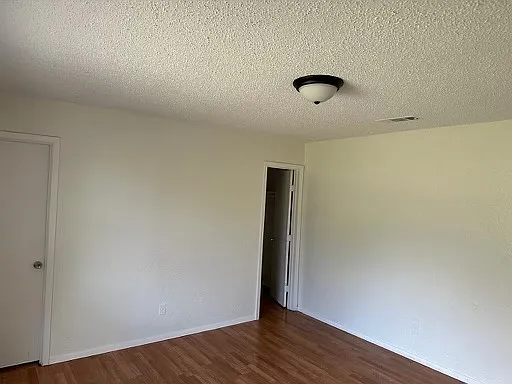 3 bed, 1185 sqft, $1,695 — Photo 3