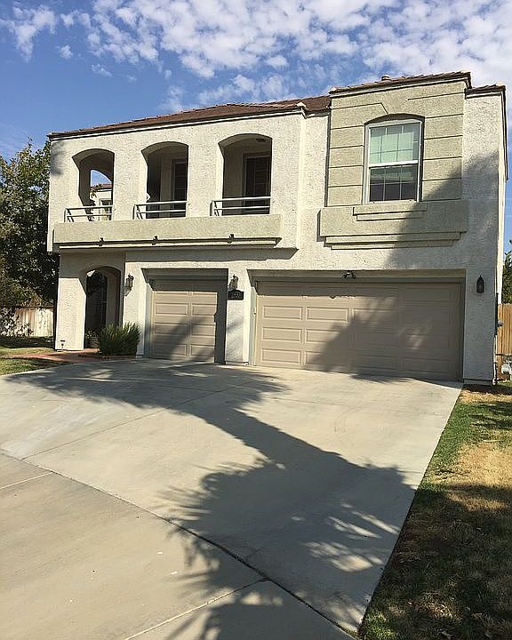 2nd image of 2533 Saratoga Ct