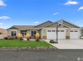 156 Starlight Ave, Wenatchee, WA 98801