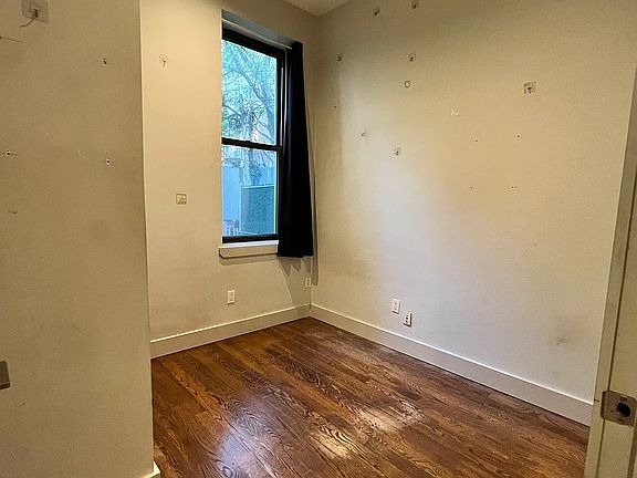 5th image of 305 Malcolm X Blvd APT 1B