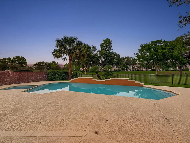 7203 Timberlake Dr — Photo 6