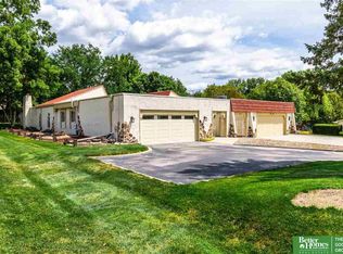 1911 S 116th St, Omaha, NE 68144