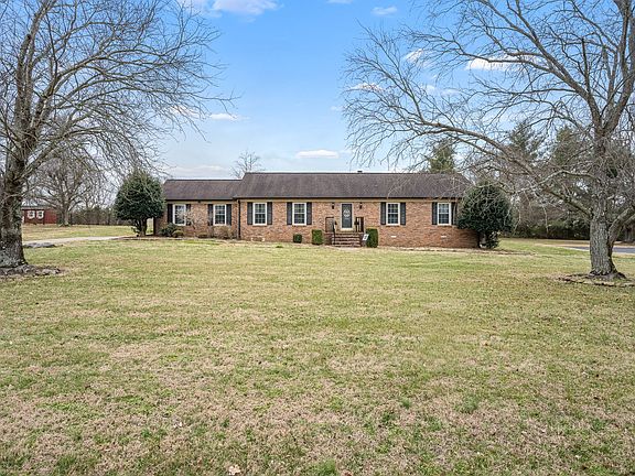 5th image of 100 Cardinal Hill Rd