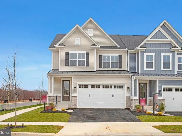 9560 Harvest Ln, Perry Hall, MD 21128