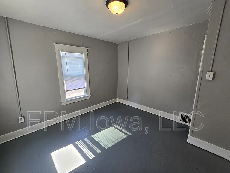 1703 Lafayette St — Photo 15