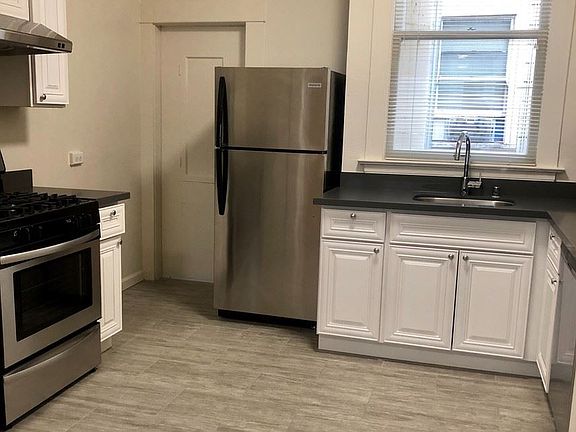 5th image of 1410 Broadway APT 1
