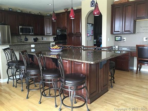 Kitchen opens to Butlers Pantry