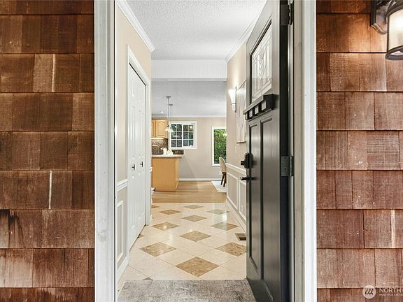 5th image of 3316 288th Avenue NE