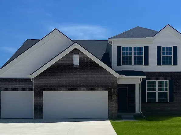 51369 Deerbrook Dr, Macomb, MI 48042