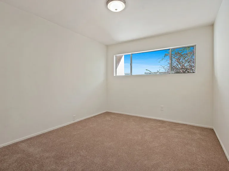 848 7th Street in Santa Monica - steps to Montana Ave! — Photo 12