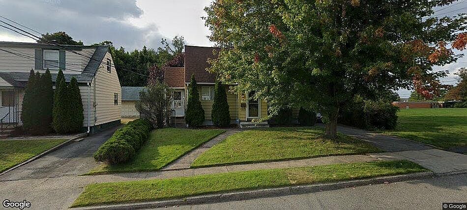 1st image of 158 Brookwood Rd