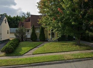 158 Brookwood Rd, Clifton, NJ 07012