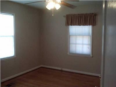 5th image of 514 Notre Dame Ave