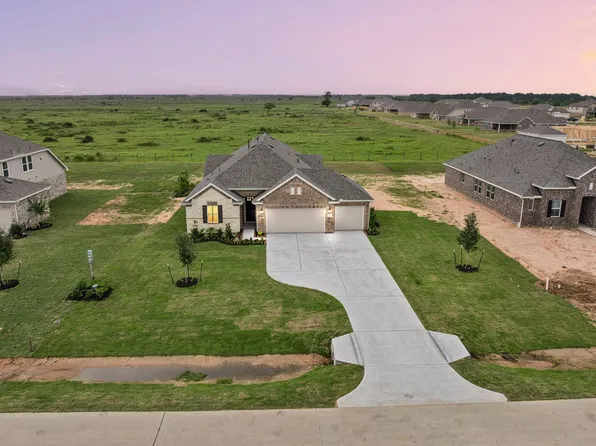 219 Dunovant Dr, Sealy, TX 77474