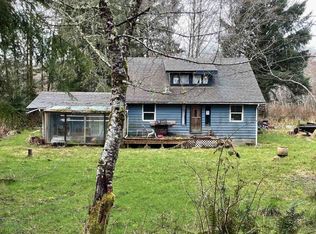 252 Sekiu River Rd, Sekiu, WA 98381