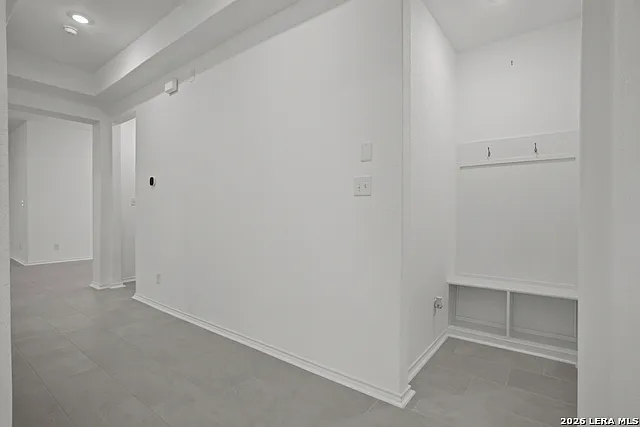 4964 Park Mnr — Photo 28