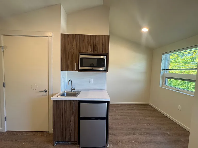 Plaza Apartments — Photo 125