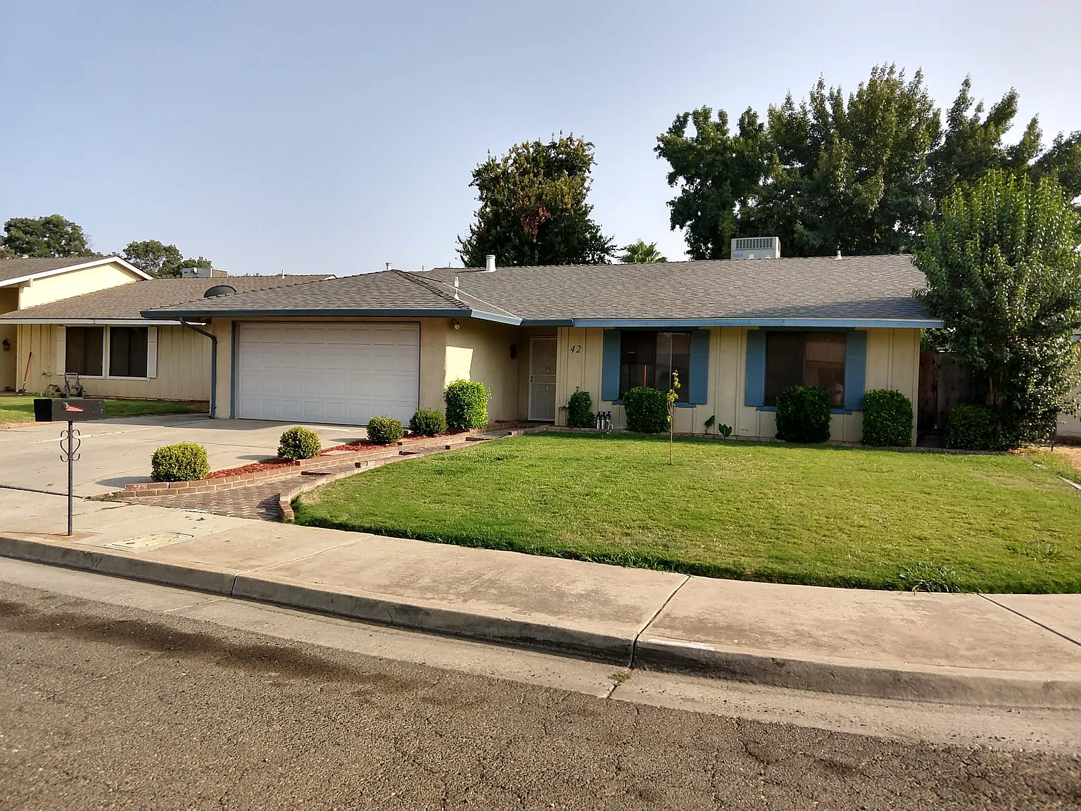 42 Sunset Ct photo 1
