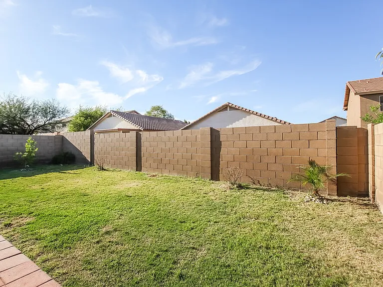15434 W Gelding Dr — Photo 16