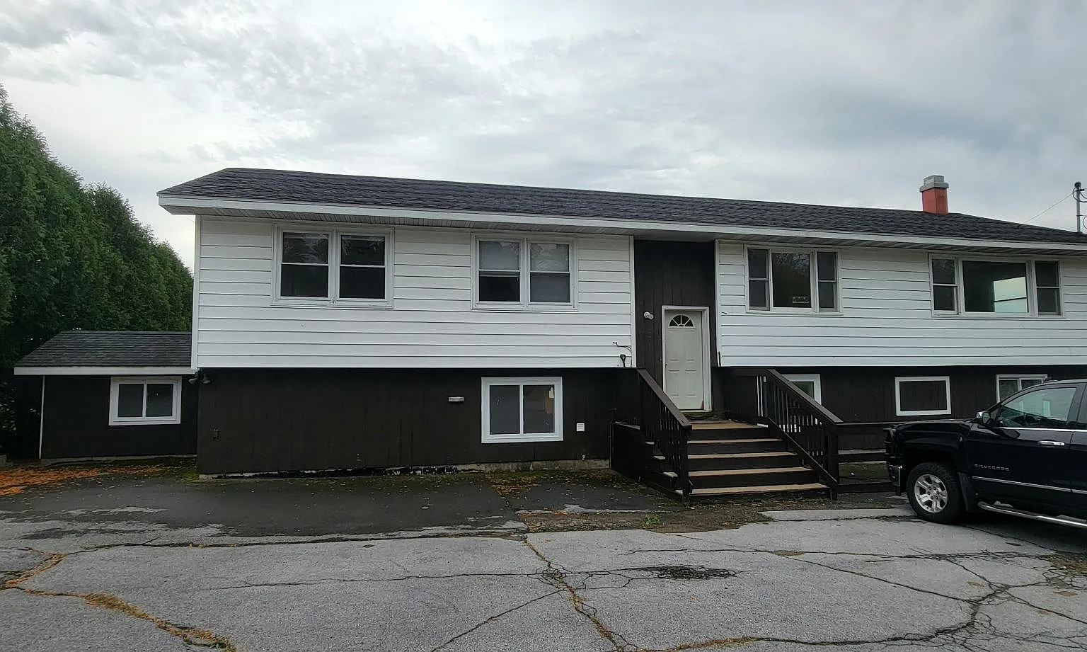 3 bed, 1700 sqft, $1,500 — Photo 1