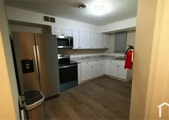 139 Spruance Rd — Photo 3