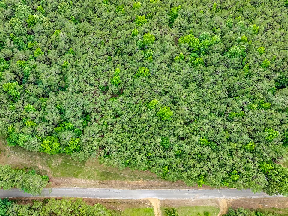 1st image of Savannah Lake Rd