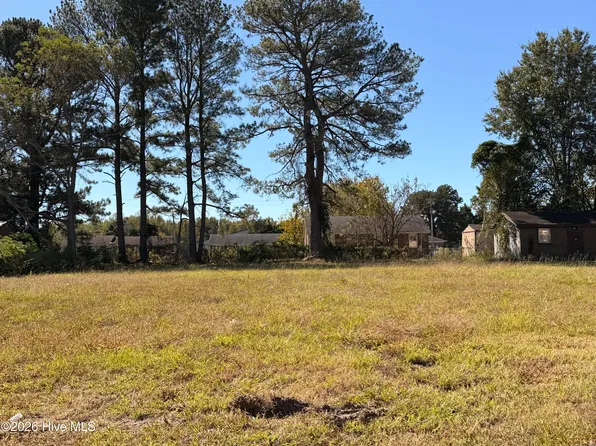 1909 Tower Hill Road, Kinston, NC 28501