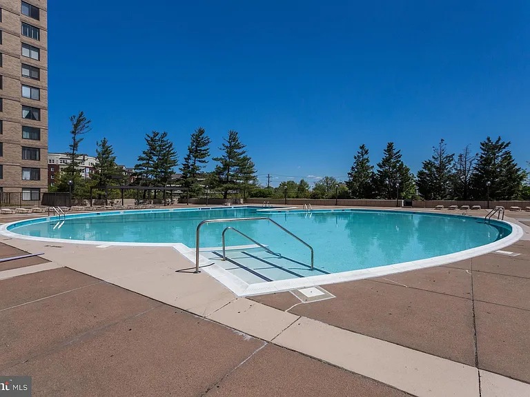 3705 S George Mason Dr #2504S — Photo 29