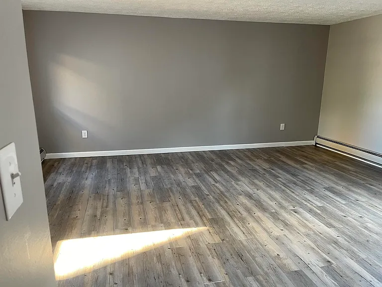520 Beech St #2L — Photo 4