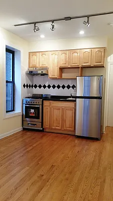 Rented by Waverly Realty Associates | media 51