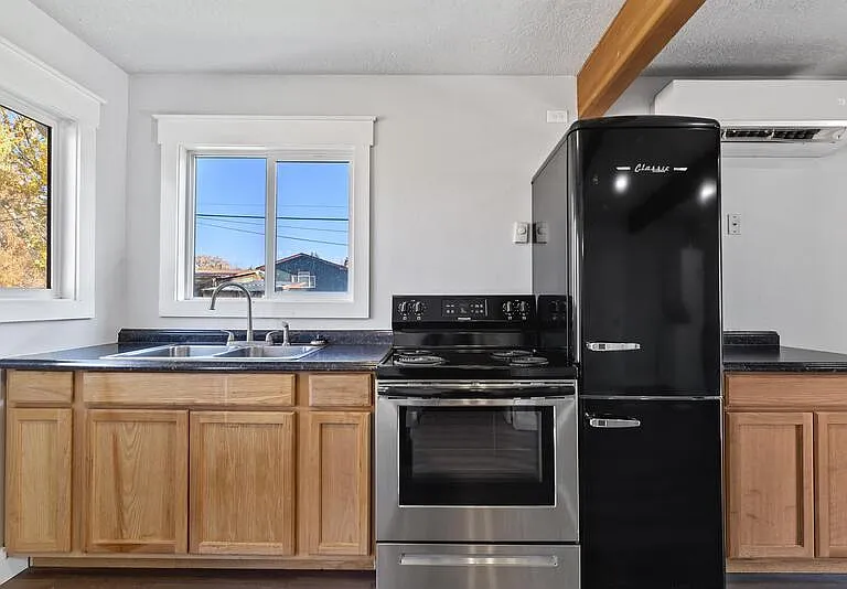3718 W Custer Dr #1/2 — Photo 5