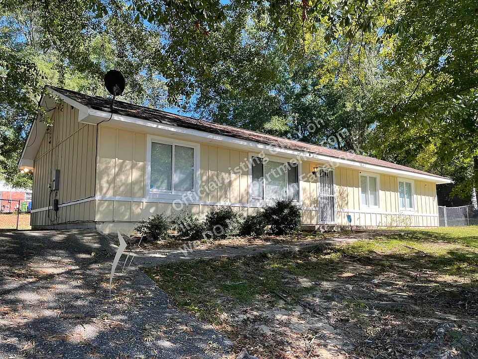 1648 Donald Dr