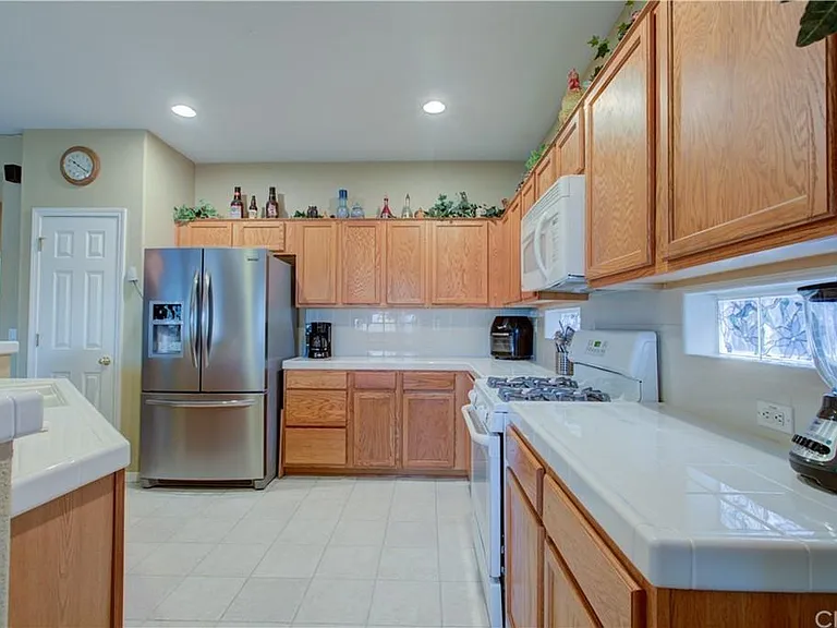 1411 Esplanade Dr — Photo 14