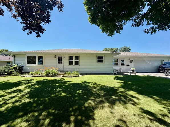 715 Hager Ave, Milledgeville, IL 61051