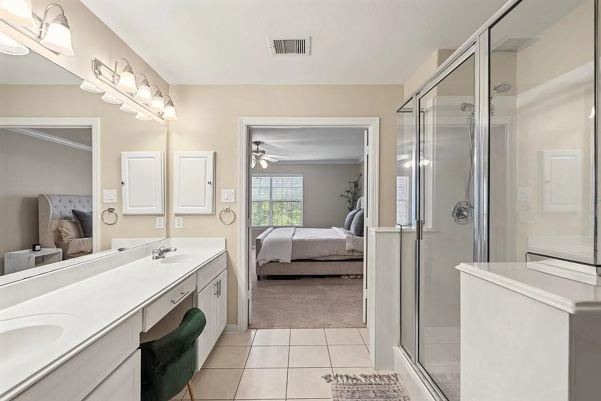 2865 Westhollow Dr — Photo 4