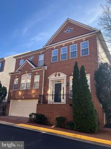 9120 Lake Tower Ln, Fort Belvoir, VA, 22060