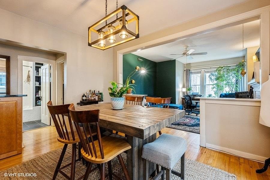 1st image of 1648 W Edgewater Ave #1