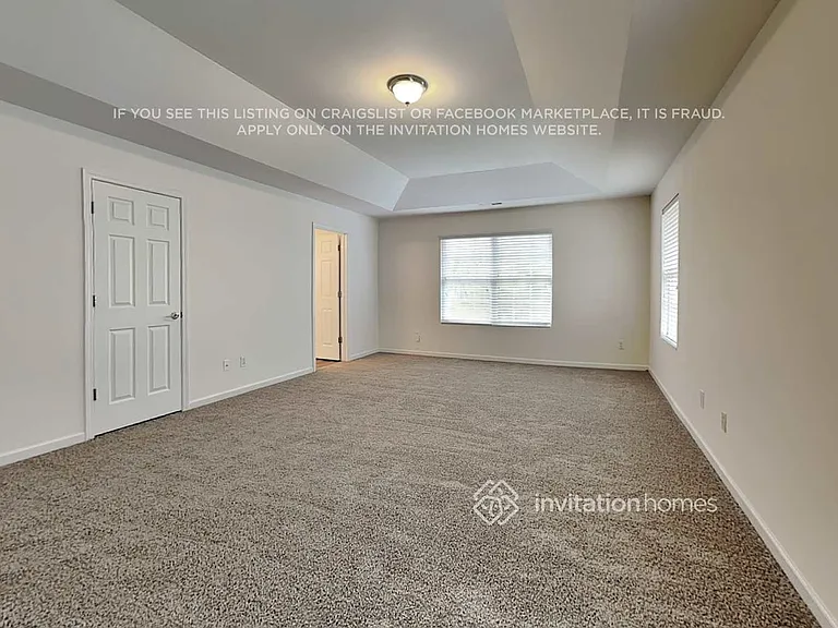 40 Luzelle Dr — Photo 11