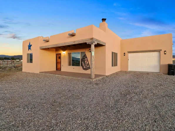 29 Sebastian Rd, Ranchos De Taos, NM 87557
