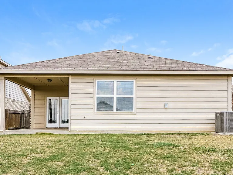 6120 Chalk Hollow Dr — Photo 16