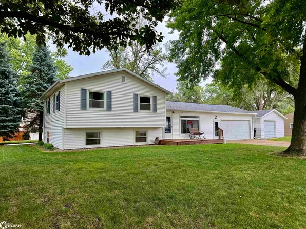1414 Jasper St, Onawa, IA 51040