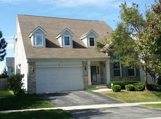 636 Windett Ln, Geneva, IL 60134