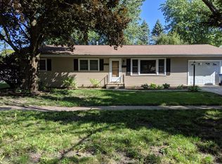 219 W Alden Pl, Dekalb, IL 60115