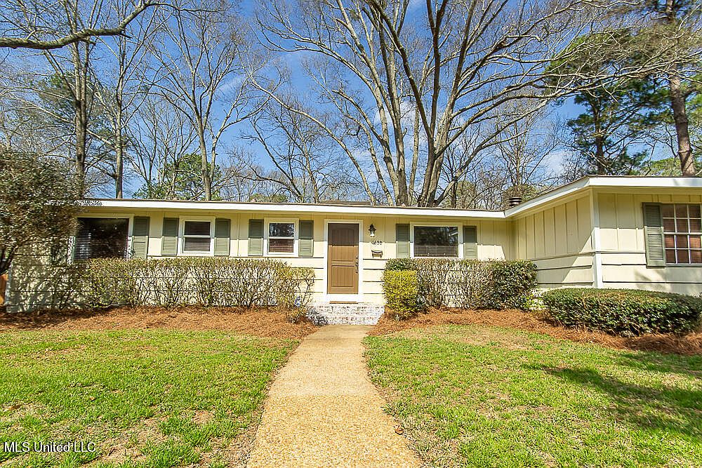 1638 Kent Ave, Jackson, MS 39211 Zillow