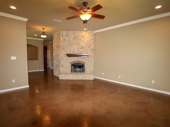 3rd image of 3141 Silver Saddle Dr