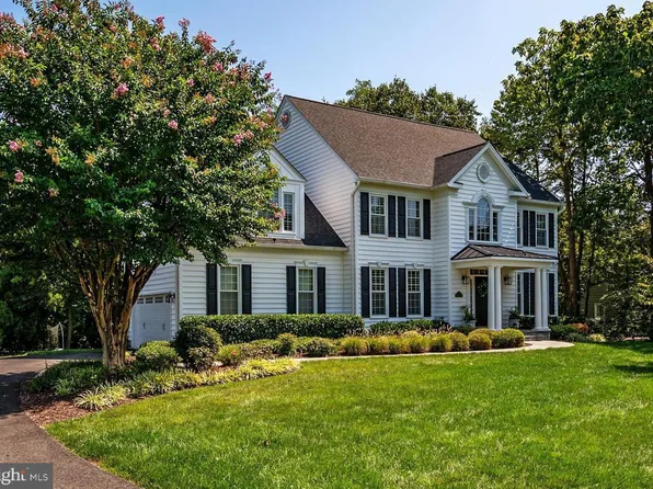 1 Fordham Ct, Millersville, MD 21108