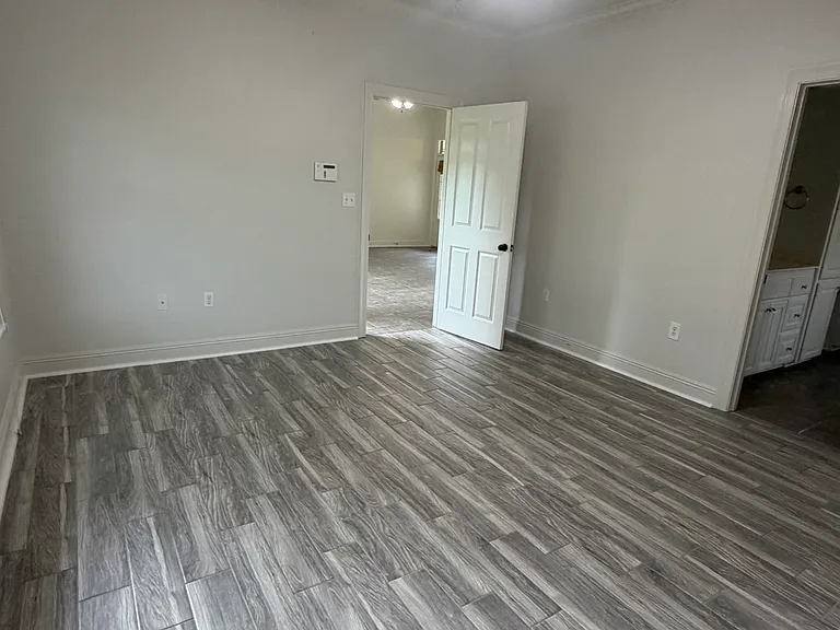 3001 Northbank Dr — Photo 10